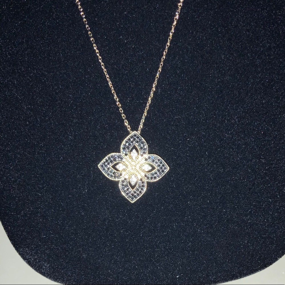 2ct Black Sapphire Venetian Fleur Pendant - Picture 7 of 13